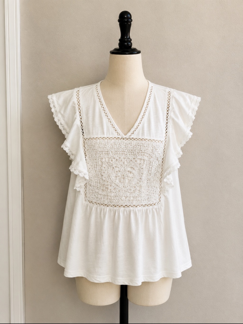 Lucky Brand Cream Crochet Lace Flutter Sleeve Top